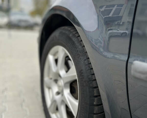 Чорний Фольксваген Пассат, об'ємом двигуна 1.9 л та пробігом 353 тис. км за 4400 $, фото 18 на Automoto.ua