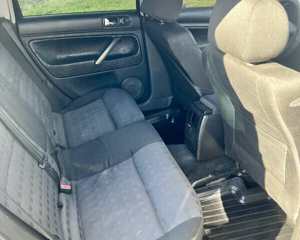 Чорний Фольксваген Пассат, об'ємом двигуна 2.5 л та пробігом 318 тис. км за 4199 $, фото 15 на Automoto.ua