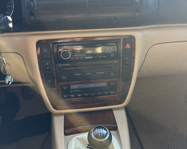 Черный Фольксваген Пассат, объемом двигателя 1.9 л и пробегом 290 тыс. км за 4700 $, фото 23 на Automoto.ua