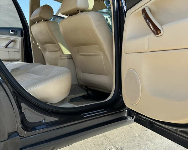 Черный Фольксваген Пассат, объемом двигателя 1.9 л и пробегом 290 тыс. км за 4700 $, фото 27 на Automoto.ua