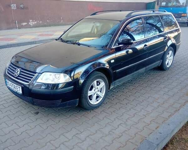 Черный Фольксваген Пассат, объемом двигателя 1.6 л и пробегом 200 тыс. км за 4400 $, фото 12 на Automoto.ua