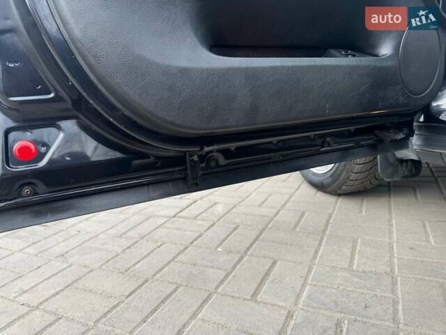 Черный Фольксваген Пассат, объемом двигателя 1.6 л и пробегом 294 тыс. км за 4300 $, фото 14 на Automoto.ua