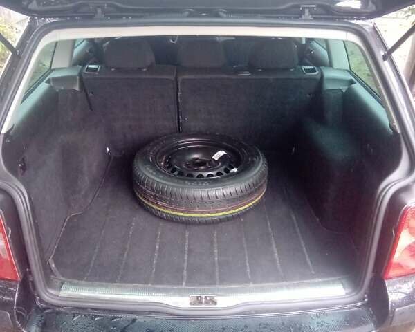 Черный Фольксваген Пассат, объемом двигателя 1.6 л и пробегом 200 тыс. км за 4400 $, фото 14 на Automoto.ua