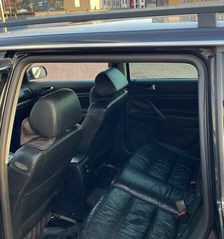 Черный Фольксваген Пассат, объемом двигателя 1.9 л и пробегом 250 тыс. км за 3999 $, фото 15 на Automoto.ua