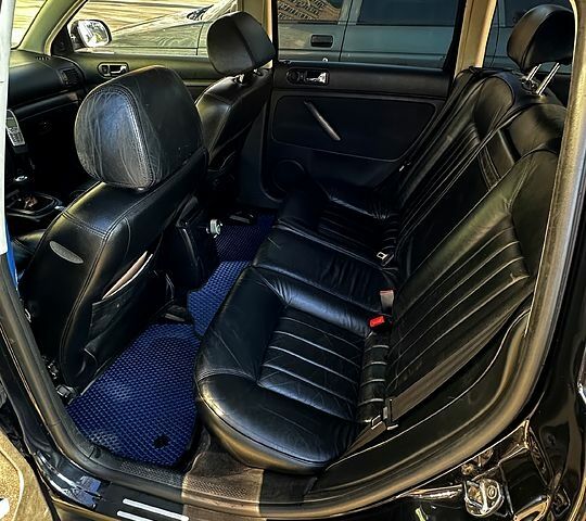 Черный Фольксваген Пассат, объемом двигателя 1.8 л и пробегом 349 тыс. км за 5000 $, фото 6 на Automoto.ua