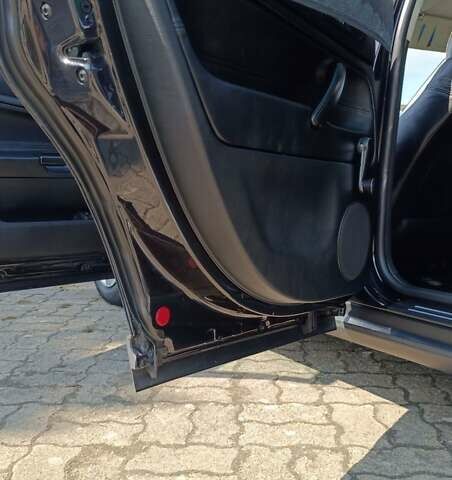 Черный Фольксваген Пассат, объемом двигателя 1.6 л и пробегом 306 тыс. км за 5300 $, фото 9 на Automoto.ua