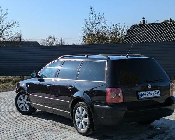 Черный Фольксваген Пассат, объемом двигателя 1.6 л и пробегом 295 тыс. км за 4300 $, фото 1 на Automoto.ua