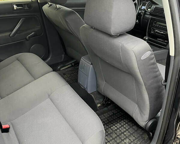 Чорний Фольксваген Пассат, об'ємом двигуна 1.9 л та пробігом 401 тис. км за 4759 $, фото 6 на Automoto.ua