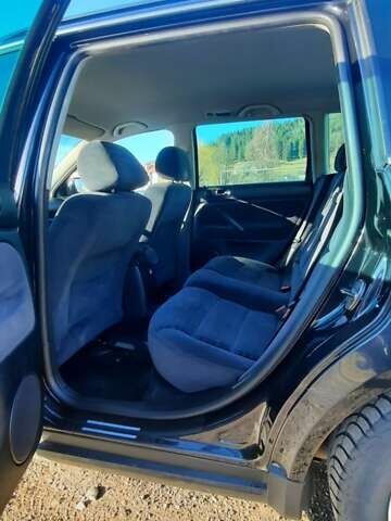 Черный Фольксваген Пассат, объемом двигателя 2 л и пробегом 291 тыс. км за 3600 $, фото 5 на Automoto.ua