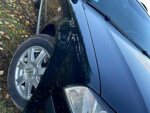 Чорний Фольксваген Пассат, об'ємом двигуна 1.6 л та пробігом 250 тис. км за 5700 $, фото 2 на Automoto.ua