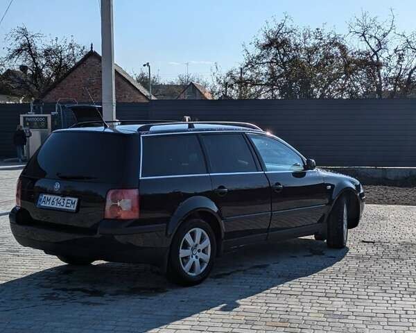 Черный Фольксваген Пассат, объемом двигателя 1.6 л и пробегом 295 тыс. км за 4300 $, фото 2 на Automoto.ua