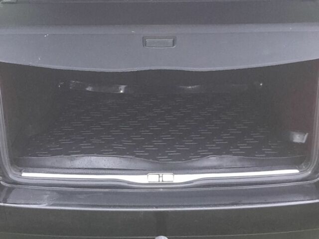 Чорний Фольксваген Пассат, об'ємом двигуна 2 л та пробігом 280 тис. км за 3950 $, фото 3 на Automoto.ua