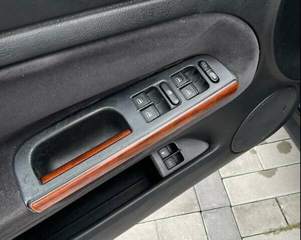 Чорний Фольксваген Пассат, об'ємом двигуна 1.9 л та пробігом 353 тис. км за 4400 $, фото 1 на Automoto.ua