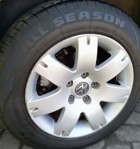 Черный Фольксваген Пассат, объемом двигателя 1.6 л и пробегом 306 тыс. км за 5300 $, фото 19 на Automoto.ua