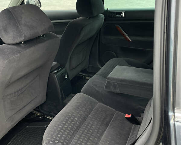 Чорний Фольксваген Пассат, об'ємом двигуна 1.9 л та пробігом 353 тис. км за 4400 $, фото 16 на Automoto.ua