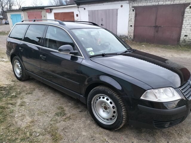 Чорний Фольксваген Пассат, об'ємом двигуна 1.9 л та пробігом 300 тис. км за 5000 $, фото 1 на Automoto.ua