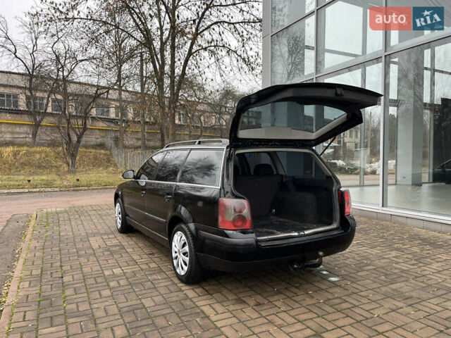 Черный Фольксваген Пассат, объемом двигателя 1.9 л и пробегом 328 тыс. км за 4200 $, фото 10 на Automoto.ua