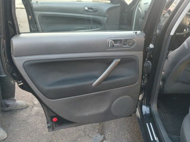 Фольксваген Пассат 2004 в Черкассах на Automoto.ua Черный Фольксваген Пассат, объемом двигателя 2 л и пробегом 274 тыс. км за 4300 $, фото 14 на Automoto.ua