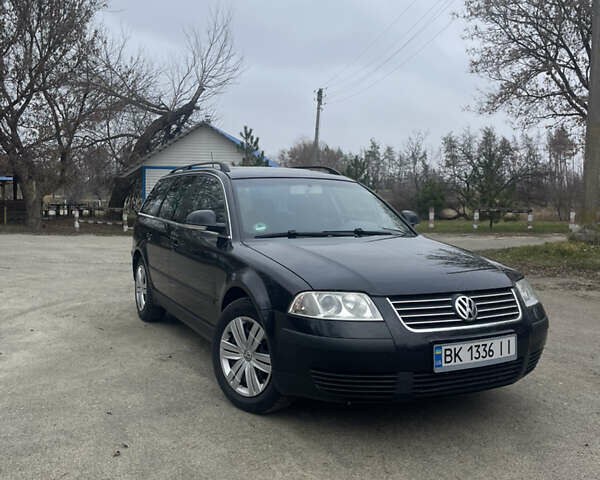Черный Фольксваген Пассат, объемом двигателя 1.78 л и пробегом 235 тыс. км за 6350 $, фото 1 на Automoto.ua