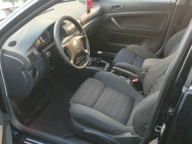 Фольксваген Пассат 2004 в Черкассах на Automoto.ua Черный Фольксваген Пассат, объемом двигателя 2 л и пробегом 274 тыс. км за 4300 $, фото 4 на Automoto.ua