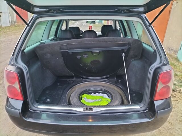 Чорний Фольксваген Пассат, об'ємом двигуна 1.9 л та пробігом 300 тис. км за 5000 $, фото 5 на Automoto.ua