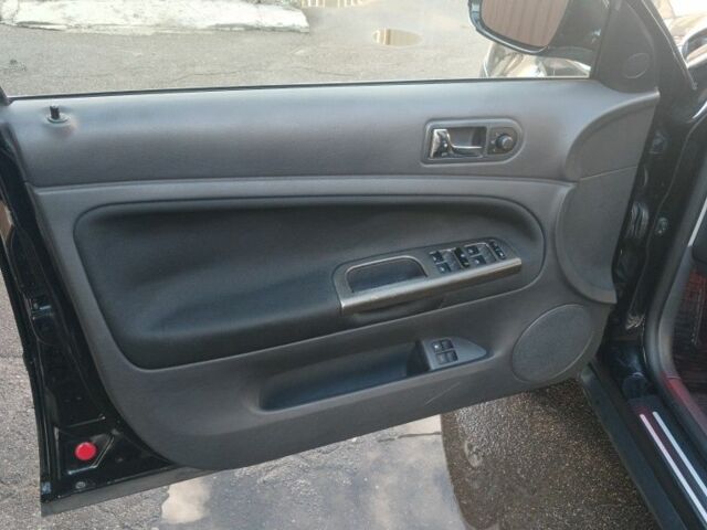 Фольксваген Пассат 2004 в Черкассах на Automoto.ua Черный Фольксваген Пассат, объемом двигателя 2 л и пробегом 274 тыс. км за 4300 $, фото 6 на Automoto.ua