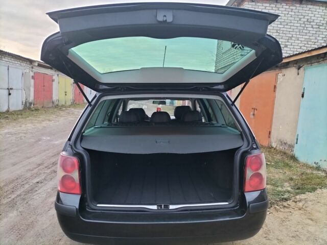 Чорний Фольксваген Пассат, об'ємом двигуна 1.9 л та пробігом 300 тис. км за 5000 $, фото 4 на Automoto.ua