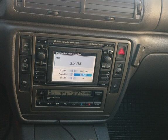 Фольксваген Пассат 2004 в Черкассах на Automoto.ua Черный Фольксваген Пассат, объемом двигателя 2 л и пробегом 274 тыс. км за 4300 $, фото 5 на Automoto.ua