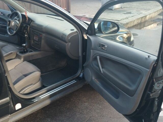 Фольксваген Пассат 2004 в Черкассах на Automoto.ua Черный Фольксваген Пассат, объемом двигателя 2 л и пробегом 274 тыс. км за 4300 $, фото 13 на Automoto.ua