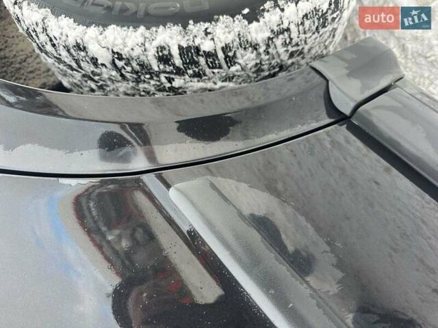 Черный Фольксваген Пассат, объемом двигателя 1.9 л и пробегом 223 тыс. км за 4500 $, фото 22 на Automoto.ua