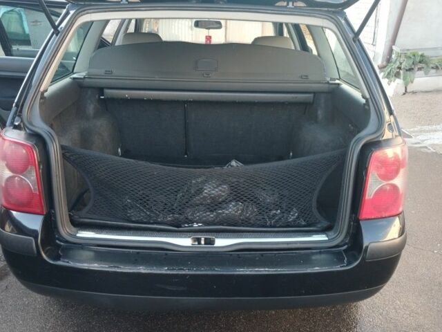 Фольксваген Пассат 2004 в Черкассах на Automoto.ua Черный Фольксваген Пассат, объемом двигателя 2 л и пробегом 274 тыс. км за 4300 $, фото 7 на Automoto.ua