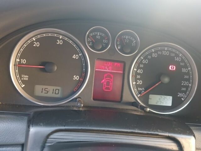 Фольксваген Пассат 2004 в Черкассах на Automoto.ua Черный Фольксваген Пассат, объемом двигателя 2 л и пробегом 274 тыс. км за 4300 $, фото 15 на Automoto.ua