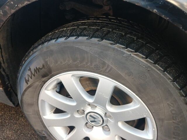 Фольксваген Пассат 2004 в Черкассах на Automoto.ua Черный Фольксваген Пассат, объемом двигателя 2 л и пробегом 274 тыс. км за 4300 $, фото 9 на Automoto.ua