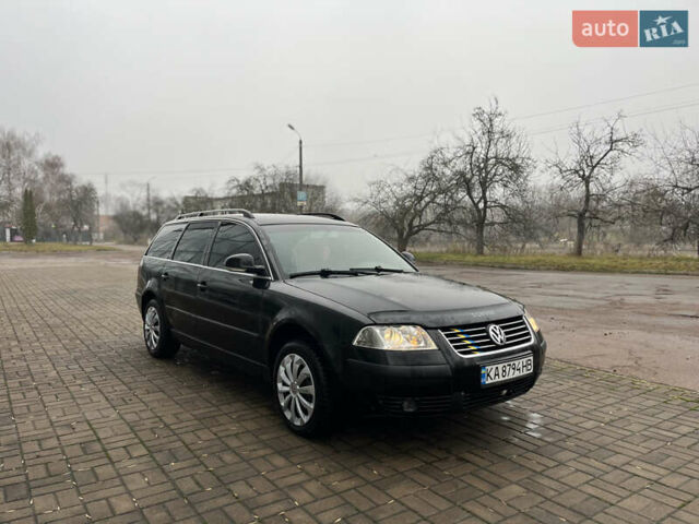 Черный Фольксваген Пассат, объемом двигателя 1.9 л и пробегом 328 тыс. км за 4200 $, фото 2 на Automoto.ua