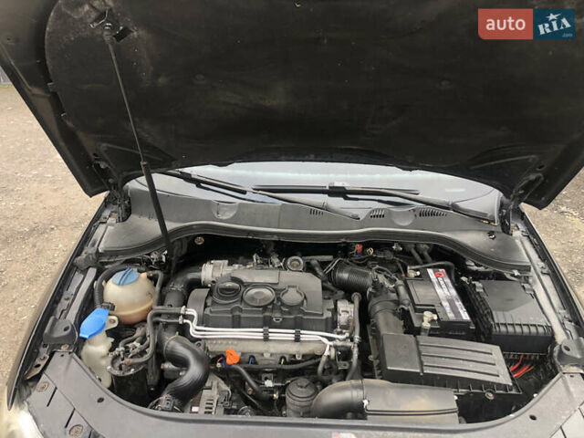 Черный Фольксваген Пассат, объемом двигателя 1.97 л и пробегом 311 тыс. км за 5350 $, фото 8 на Automoto.ua