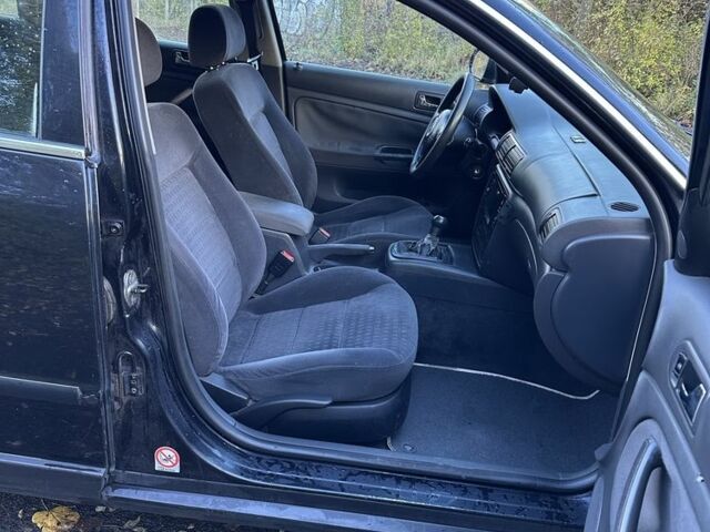 Черный Фольксваген Пассат, объемом двигателя 1.9 л и пробегом 230 тыс. км за 2799 $, фото 11 на Automoto.ua