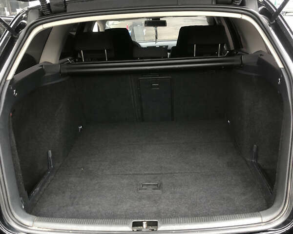 Черный Фольксваген Пассат, объемом двигателя 1.97 л и пробегом 311 тыс. км за 5350 $, фото 12 на Automoto.ua