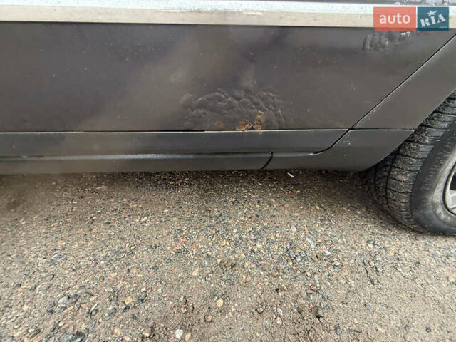 Чорний Фольксваген Пассат, об'ємом двигуна 2 л та пробігом 500 тис. км за 3500 $, фото 5 на Automoto.ua