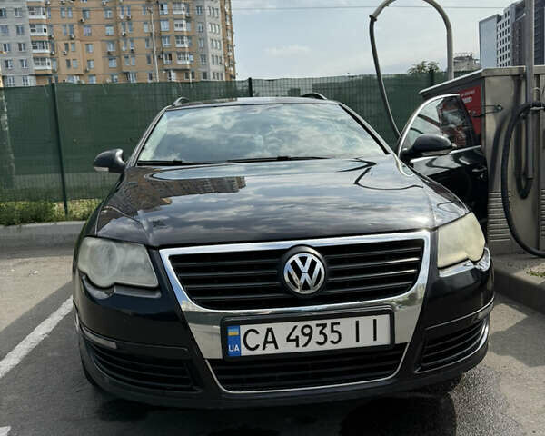 Черный Фольксваген Пассат, объемом двигателя 1.97 л и пробегом 271 тыс. км за 6000 $, фото 1 на Automoto.ua