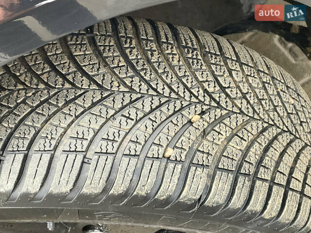 Черный Фольксваген Пассат, объемом двигателя 1.97 л и пробегом 305 тыс. км за 6000 $, фото 44 на Automoto.ua