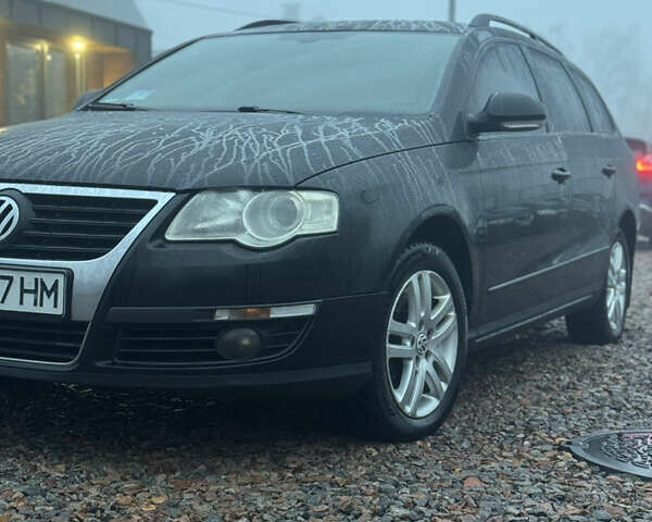Черный Фольксваген Пассат, объемом двигателя 2 л и пробегом 317 тыс. км за 5450 $, фото 13 на Automoto.ua