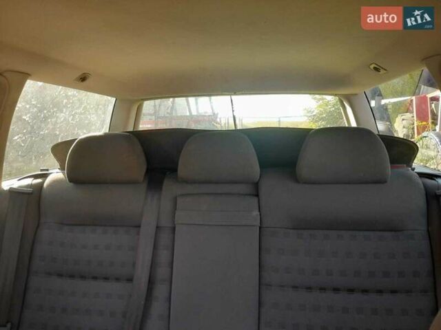 Черный Фольксваген Пассат, объемом двигателя 2 л и пробегом 490 тыс. км за 1350 $, фото 2 на Automoto.ua