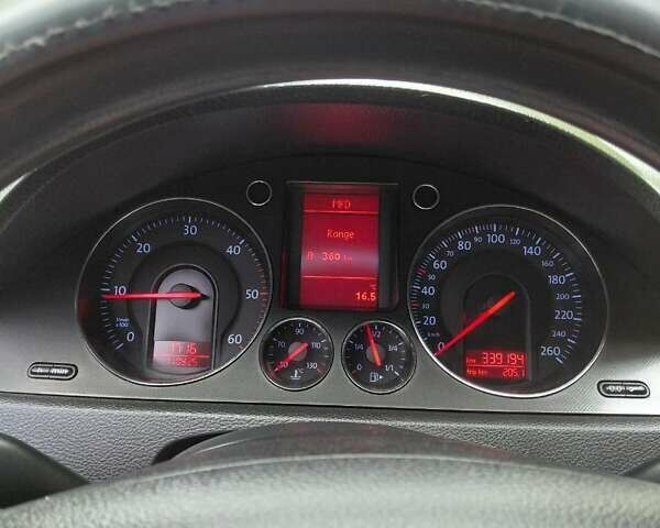 Черный Фольксваген Пассат, объемом двигателя 1.97 л и пробегом 399 тыс. км за 5900 $, фото 11 на Automoto.ua