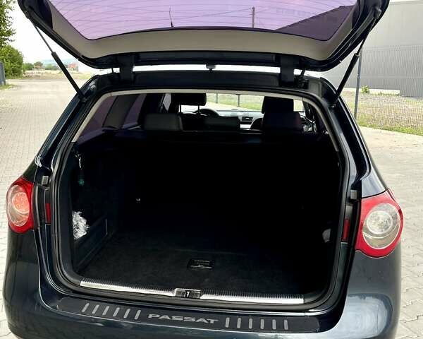 Черный Фольксваген Пассат, объемом двигателя 1.97 л и пробегом 313 тыс. км за 6500 $, фото 4 на Automoto.ua