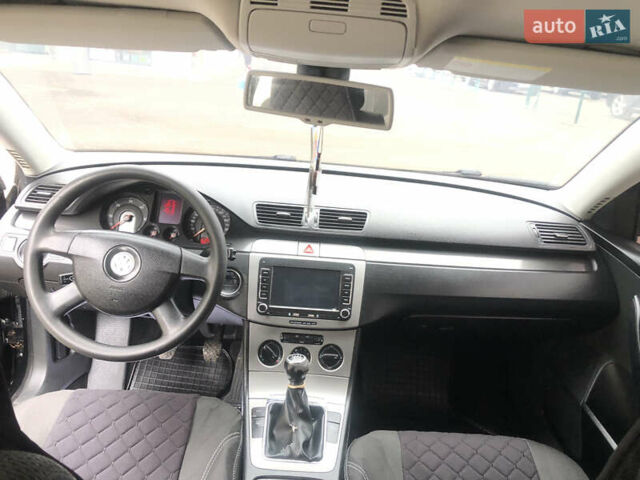 Черный Фольксваген Пассат, объемом двигателя 1.97 л и пробегом 311 тыс. км за 5350 $, фото 15 на Automoto.ua