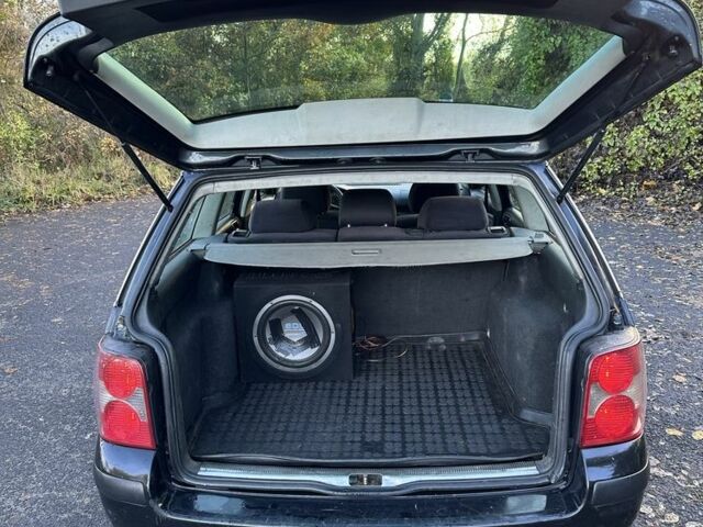 Черный Фольксваген Пассат, объемом двигателя 1.9 л и пробегом 230 тыс. км за 2799 $, фото 10 на Automoto.ua