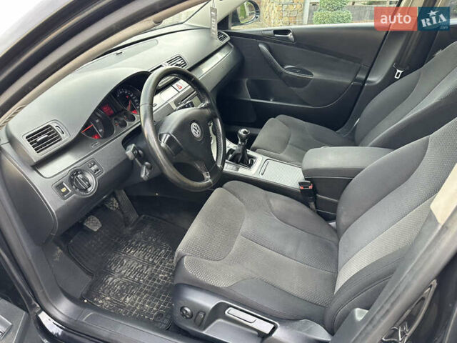 Чорний Фольксваген Пассат, об'ємом двигуна 1.9 л та пробігом 320 тис. км за 4750 $, фото 13 на Automoto.ua