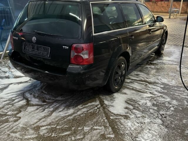 Чорний Фольксваген Пассат, об'ємом двигуна 1.9 л та пробігом 300 тис. км за 1999 $, фото 2 на Automoto.ua