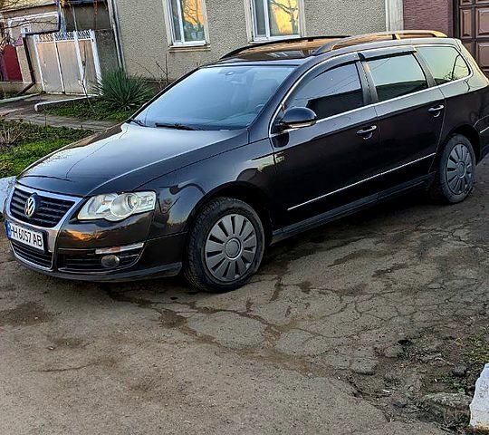 Чорний Фольксваген Пассат, об'ємом двигуна 20 л та пробігом 405 тис. км за 5300 $, фото 3 на Automoto.ua