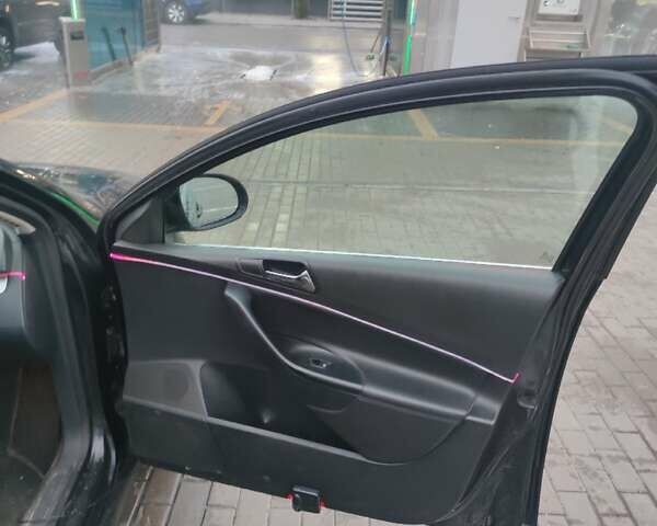 Черный Фольксваген Пассат, объемом двигателя 1.98 л и пробегом 275 тыс. км за 6500 $, фото 13 на Automoto.ua